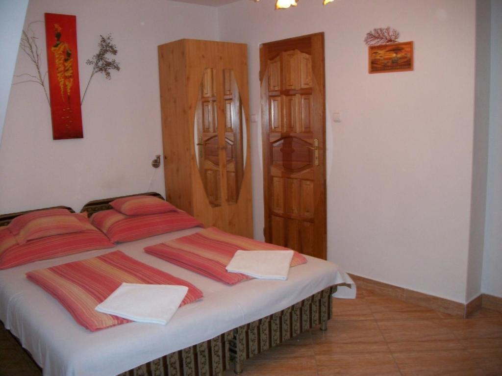 Szamóca Vendégház Miskolc Habitación foto